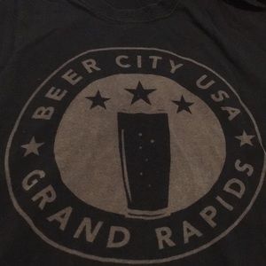 Size M Beer City USA Grand Rapids Michigan tee